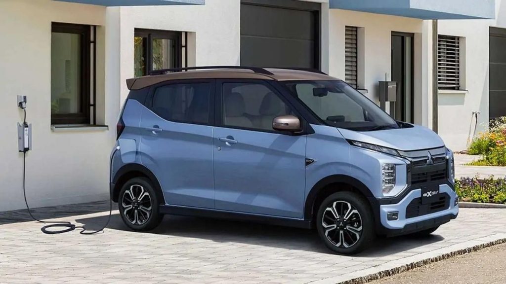 Mitsubishi eK X EV teropong media