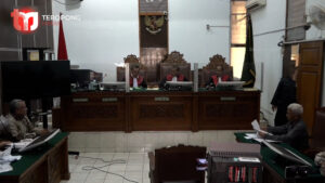 Penundaan Sidang Perdata Rocky Gerung di PN Jaksel 22 08 2023