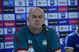 Persib-Miliki-Banyak-Peluang-Saat-Dipermalukan-Persis-Solo-Efektifitas-Tim-Jadi-Sorotan