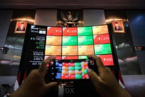 IHSG Melemah di Tengah Penguatan Bursa Kawasan Asia dan global