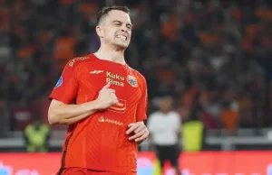 Proses adaptasi Maciej Gajos di Persija