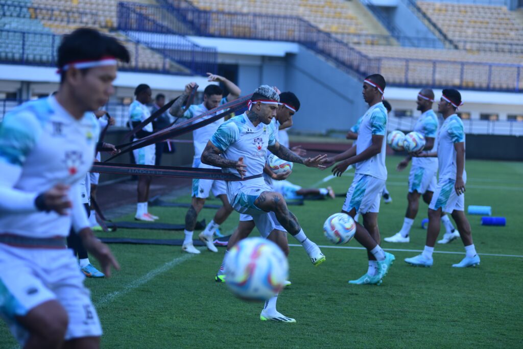 Persib Gustavo Franca Singgung Soal Set Piece