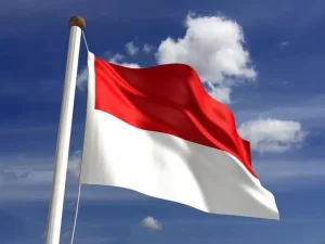 Salinan Sang Saka Merah Putih dan Naskah Teks Proklamasi kembali ke monas. (Istimewa)
