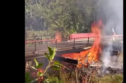 ODGJ bakar sampah