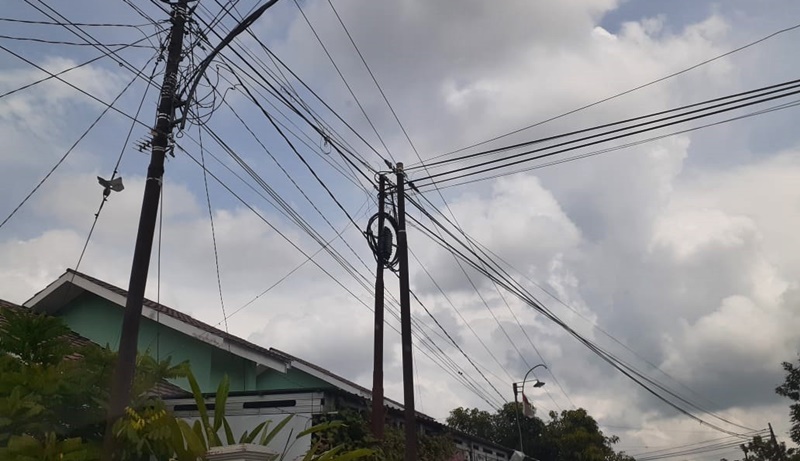 kabel semrawut
