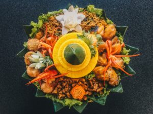 menghias nasi kuning 17 agustus