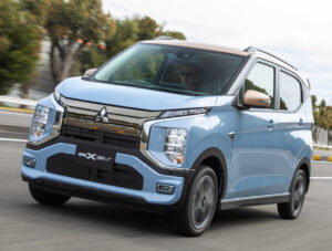 Mitsubishi eK X EV teropong media