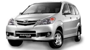 mobil bekas daihatsu xenia 2005