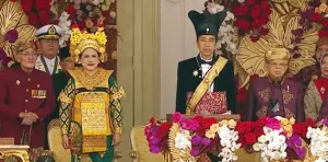 pakaian adat Jokowi Kemerdekaan