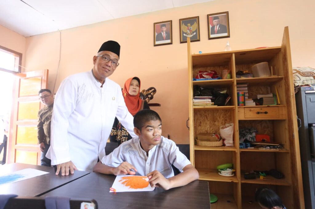 pemprov jabar SLB