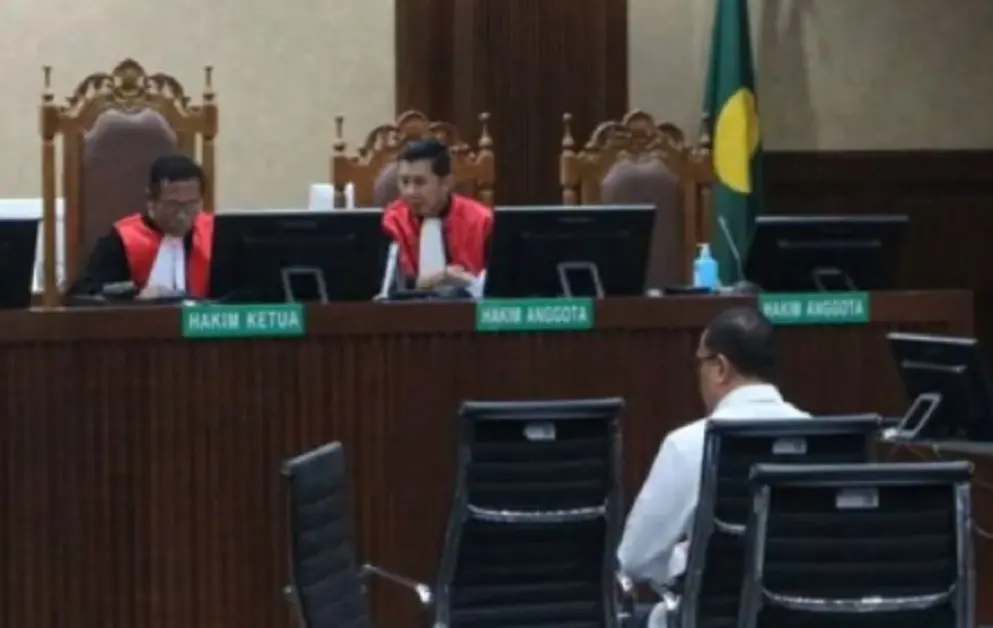 rafael alun gratifikasi