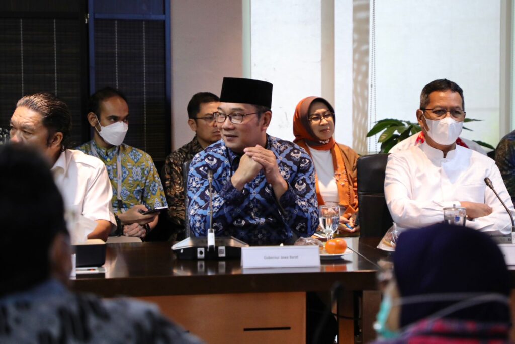 ridwan kamil polusi udara jabodetabek