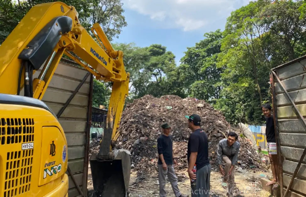 tegalega bandung darurat sampah