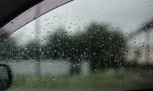 tips kaca berkabut di kaca mobil