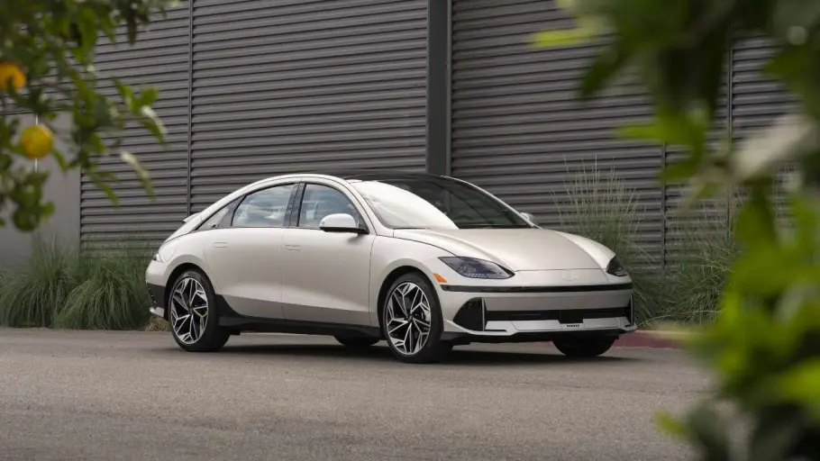 Hyundai Ioniq 6