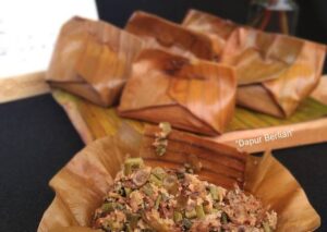 Botok Daun Lempuyang 