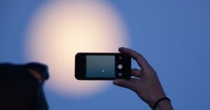 Foto Bulan Pakai HP