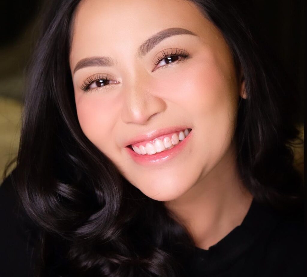 Rachel Vennya