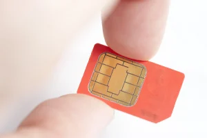 Kartu Seluler Berbasis Data Biometrik