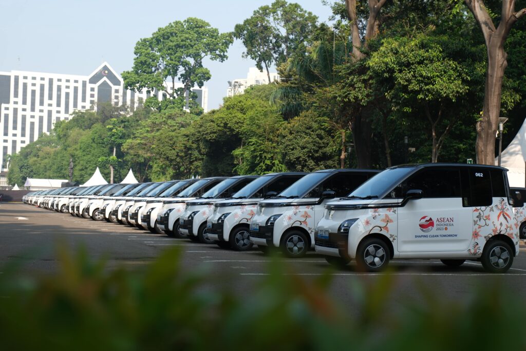 Menjadi Mobil Rakyat