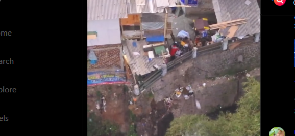 buang sampah ke sungai