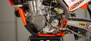 gigi motor keras