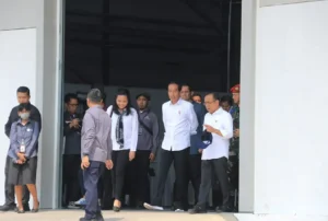 kereta cepat kunjungan jokowi