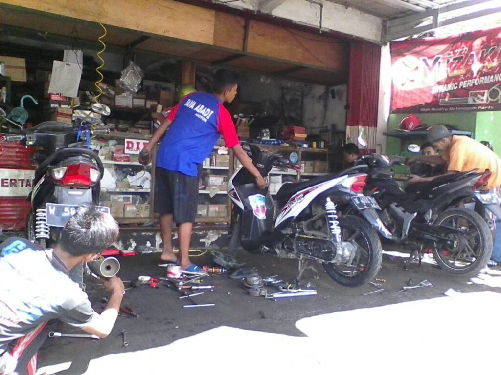 modal buka bengkel motor