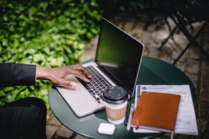 Laptop Blank Hitam