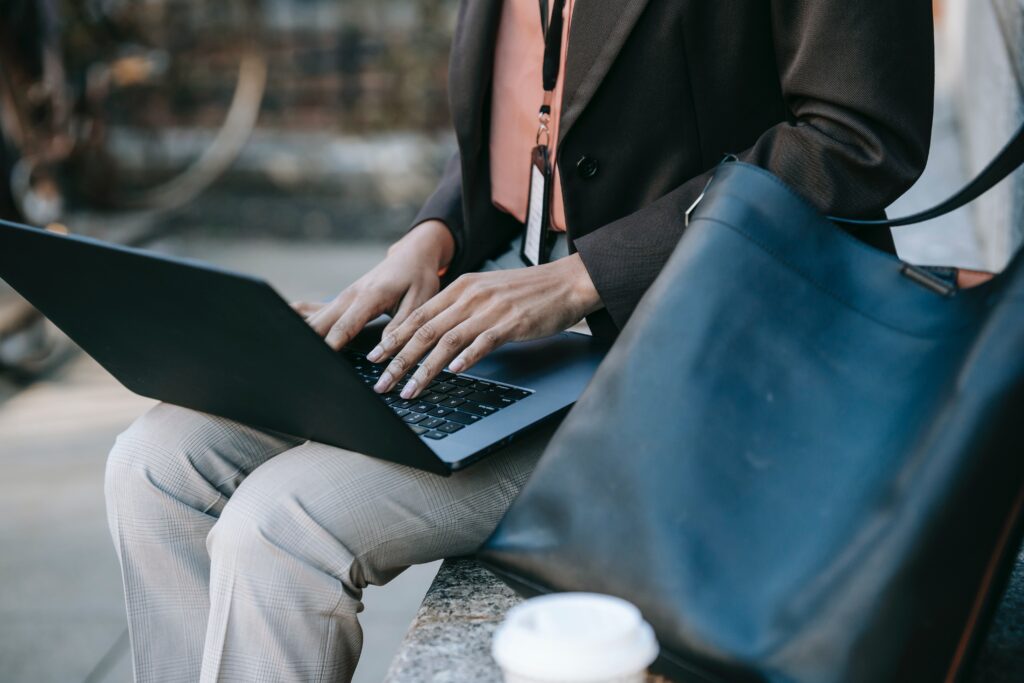 Tas Laptop Wanita