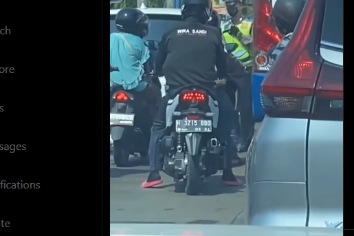 polisi tilang