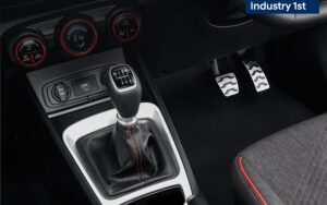 tips merawat transmisi mobil manual