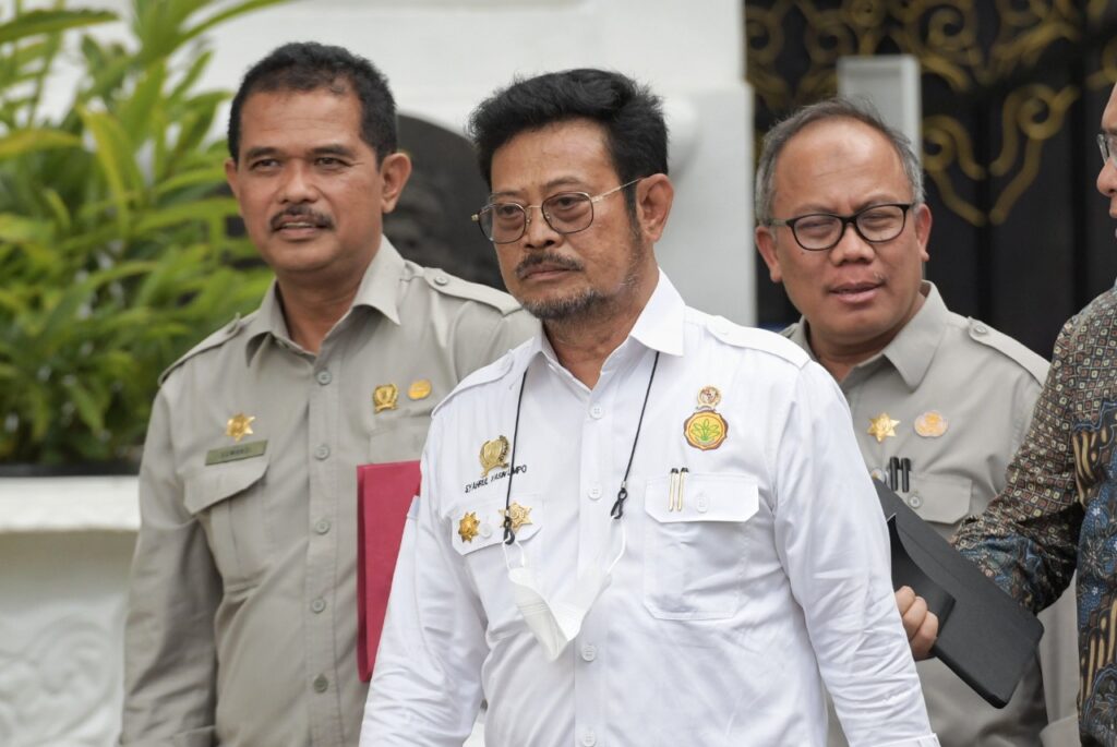 yasin limpo tersangka
