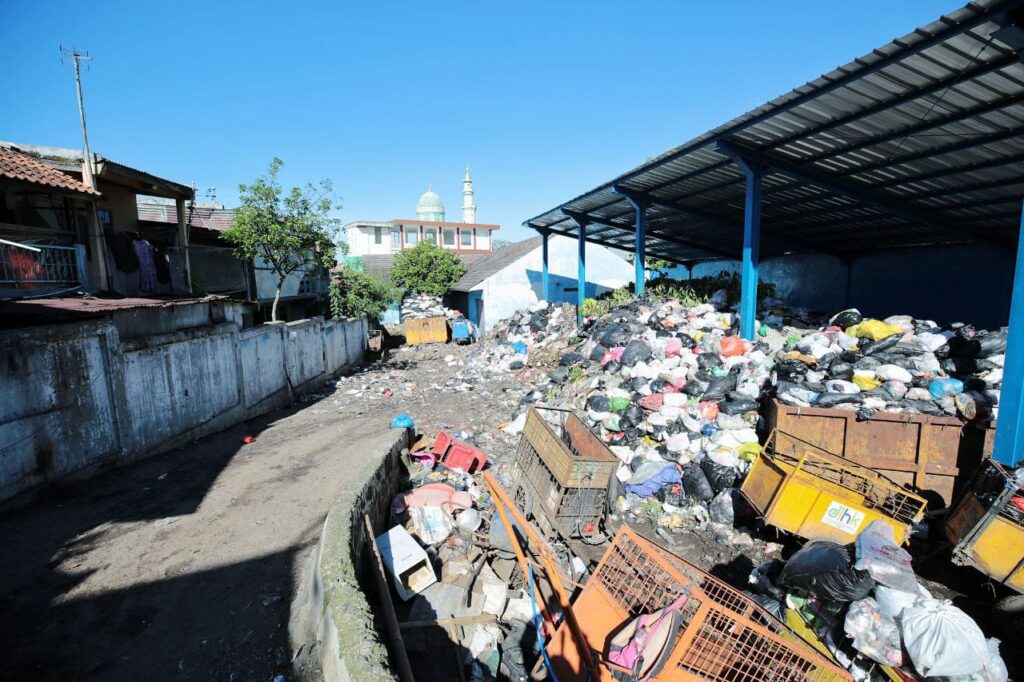 Pemkot Bandung Pastikan 108 TPS Sudah Kembali Normal