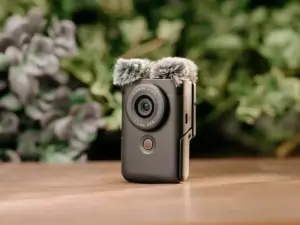 Canon PowerShot V10