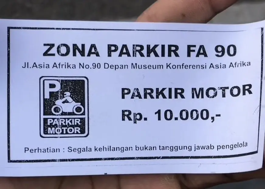 Parkir Ilegal Eks Gedung Palaguna
