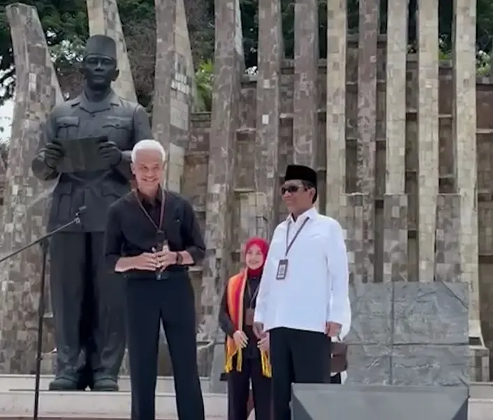 Ganjar-Mahfud Resmi Daftar Capres