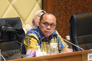 Junimart Girsang dpr UU ASN