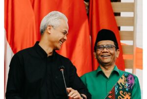 Kemeja Mahfud MD