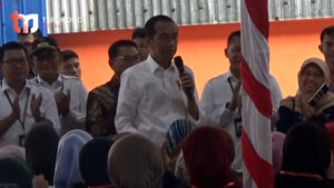 Presiden Serahkan Bantuan Pangan Hingga Peresmian Bandara Baru di Sumbar