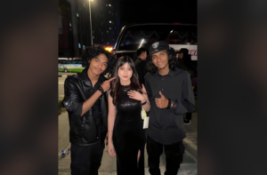Respon Santai Loly