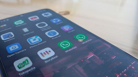 Uninstall Aplikasi Bawaan
