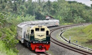kereta anjlok