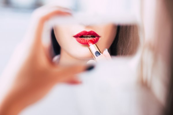 kesalahan memakai matte lipstick
