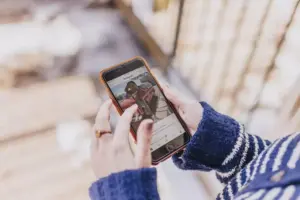 lihat riwayat login Instagram