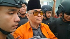 panji gumilang sidang pencucian uang