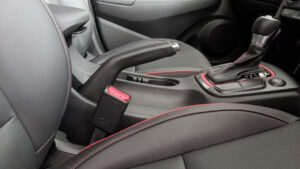 rem tangan mobil