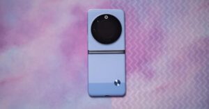 Tecno Phantom V Flip