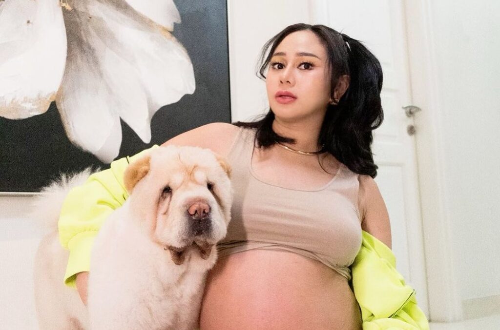 Denise Chariesta pasang badan