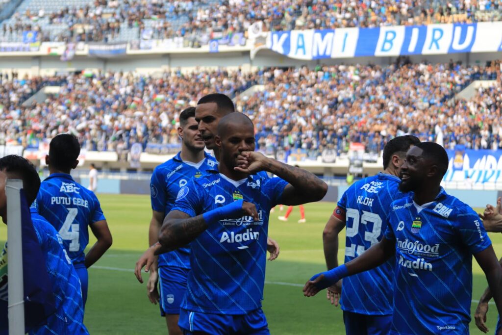 Dewa United Persib Bandung